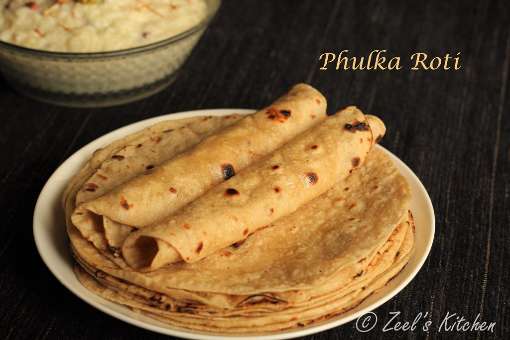 Phulka Roti | Chapati Recipe | Indian Puffed Flat Bread Recipe